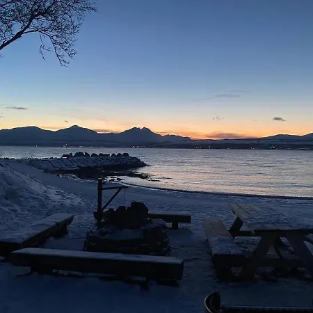 アパート Private Arctic With Sauna *